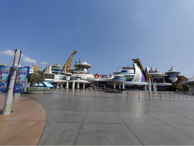 迪士尼恐龙主角是什么龙__南宫新春灯会老年